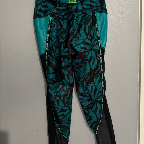 Zumba Fitness Teal and Black Leggings - Picture 2 of 2